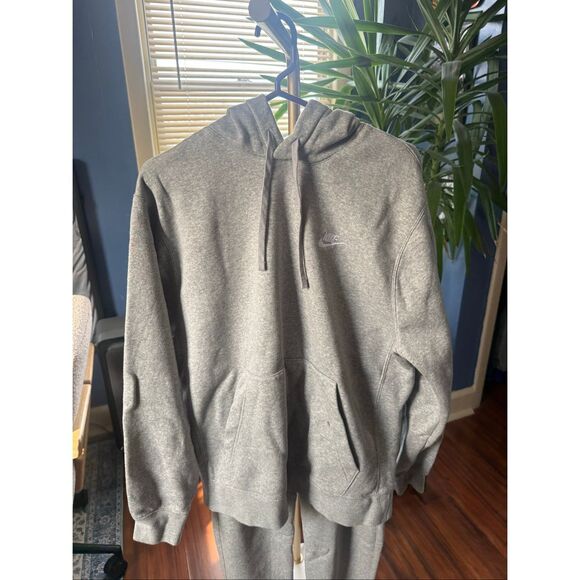 Nike Sportswear Club Fleece sweatsuit Lg - Picture 3 of 8